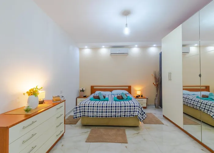 Appartement New Spacious 3 Bdr 2 Bth Bugibba S *