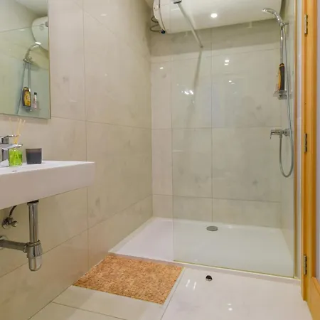 New Spacious 3 Bdr 2 Bth Bugibba S *