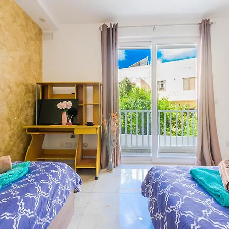 New Spacious 3 Bdr 2 Bth Bugibba S * St. Paul's Bay