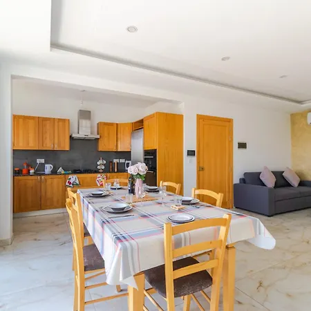 New Spacious 3 Bdr 2 Bth Bugibba S Apartment *