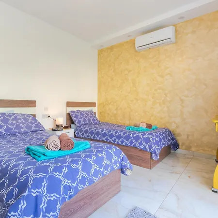 New Spacious 3 Bdr 2 Bth Bugibba S *