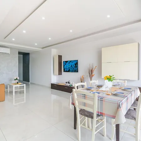 Apartment New Spacious 3 Bdr 2 Bth Bugibba S