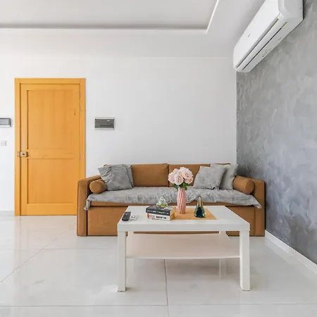 Appartement New Spacious 3 Bdr 2 Bth Bugibba S