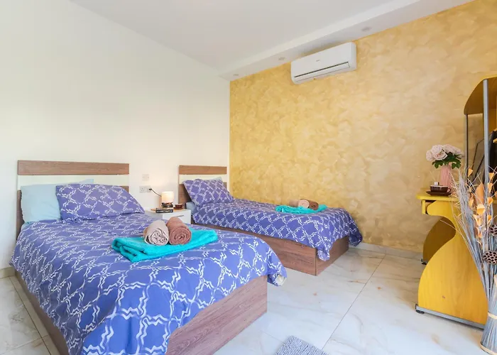 New Spacious 3 Bdr 2 Bth Bugibba S *