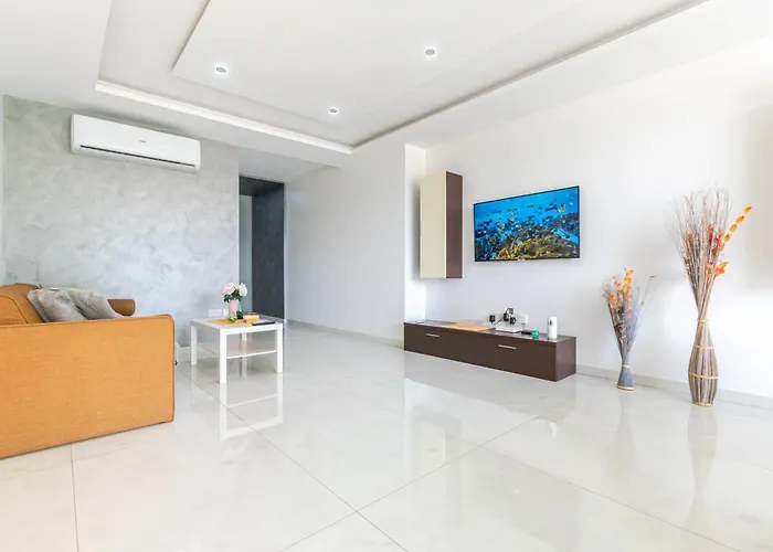 Appartamento New Spacious 3 Bdr 2 Bth Bugibba S