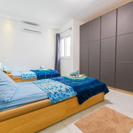 New Spacious 3 Bdr 2 Bth Bugibba S Apartamento *