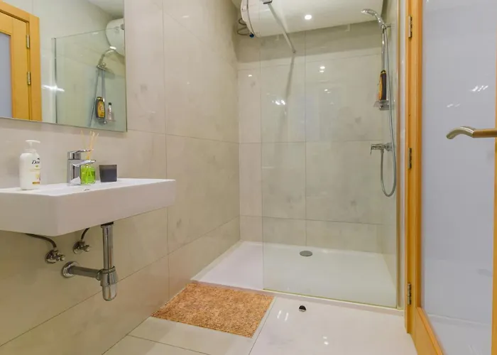 New Spacious 3 Bdr 2 Bth Bugibba S *