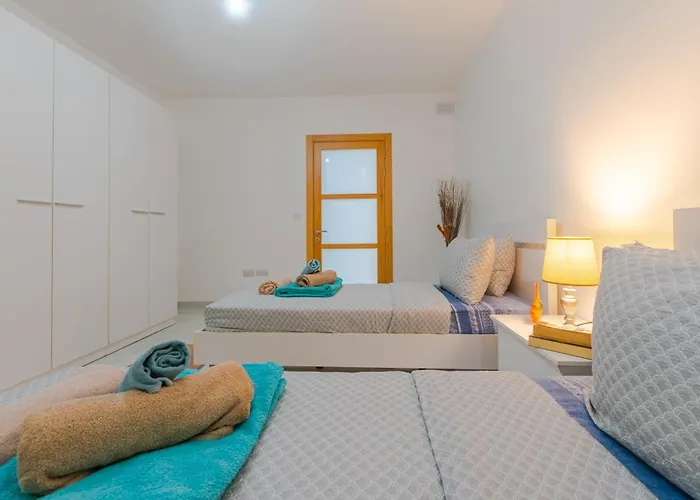 Apartamento New Spacious 3 Bdr 2 Bth Bugibba S St. Paul's Bay